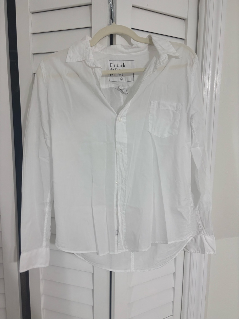 Frank & Eileen Classic White Button-Down Shirt - Picture 5 of 5
